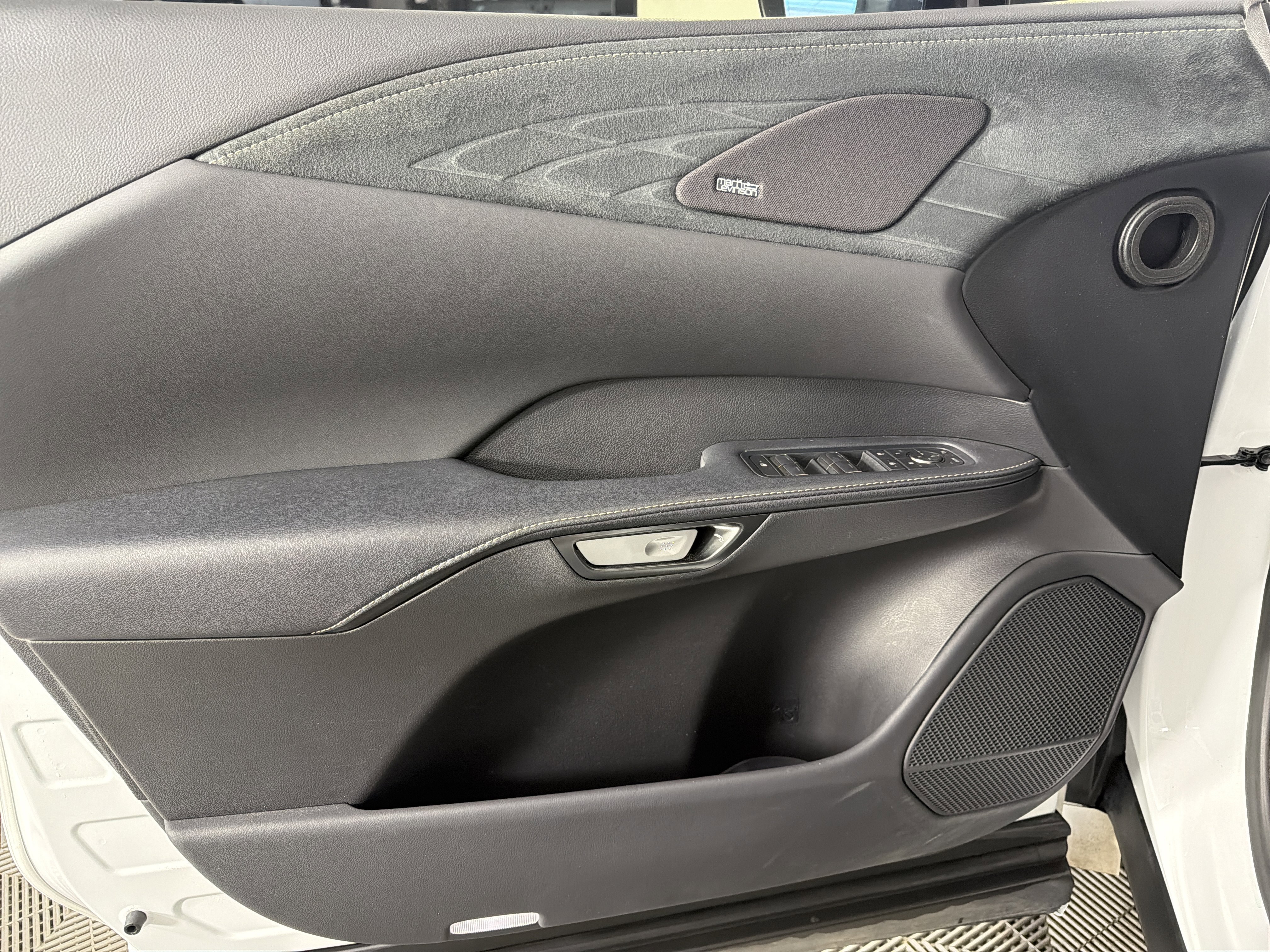 Used 2024 Lexus RX 500h F Sport w/ Convenience Package image 7