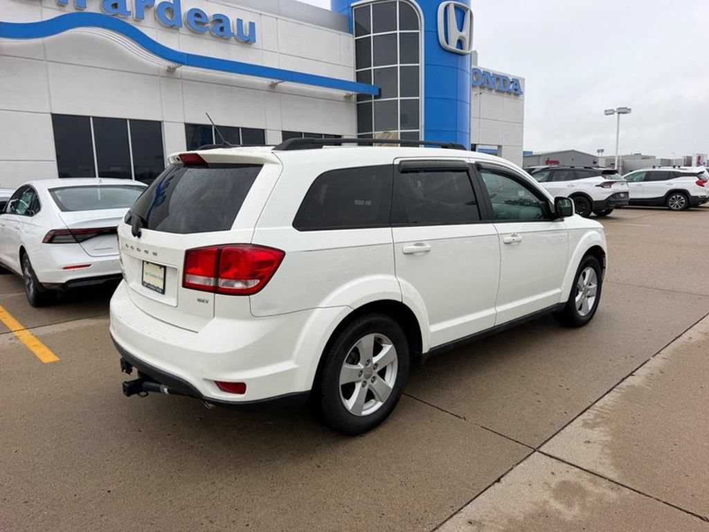 Used 2012 Dodge Journey SXT w/ Flexible Seating Group AWD/4WD image 2