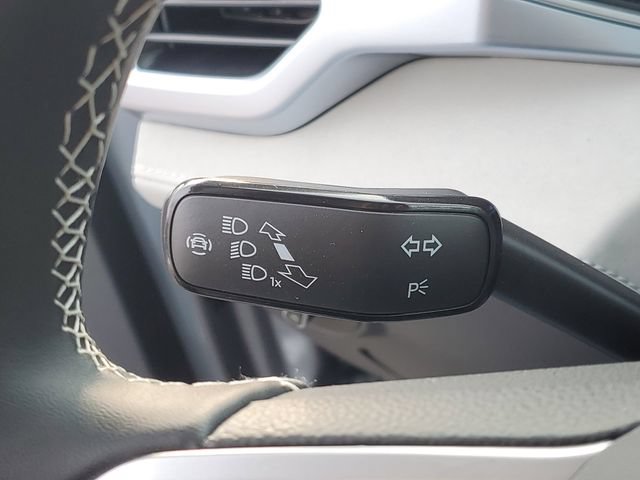 New 2026 Volkswagen Taos SE AWD/4WD image 13