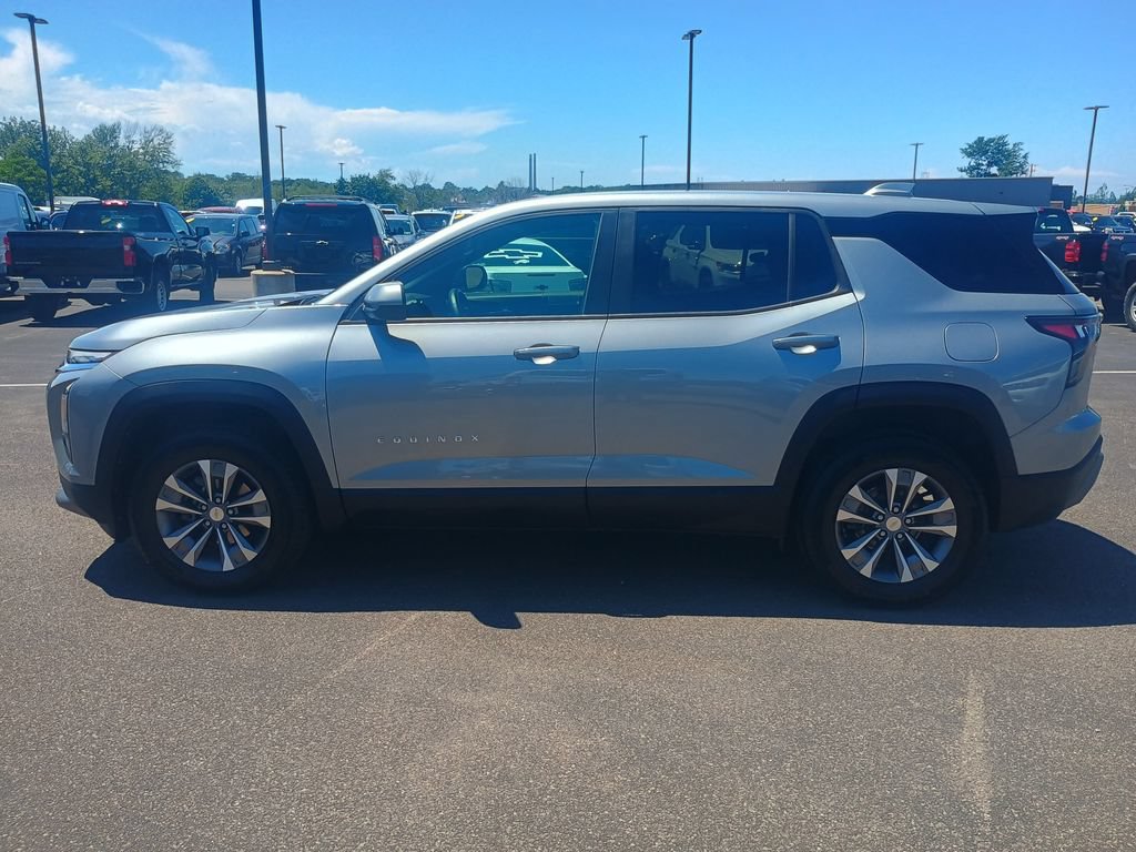 Used 2026 Chevrolet Equinox LT w/ Convenience Package II AWD/4WD image 4