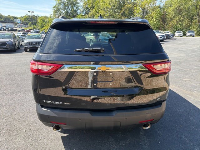Used 2020 Chevrolet Traverse LT image 4