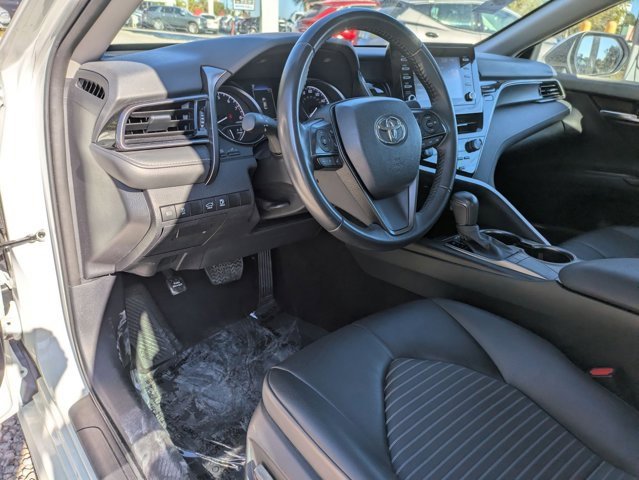 Used 2024 Toyota Camry SE image 5