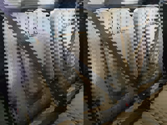 Used 2013 Ford Explorer XLT image 11