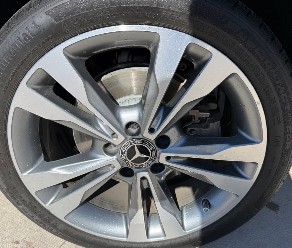 Used 2019 Mercedes-Benz C 300 Sedan image 10