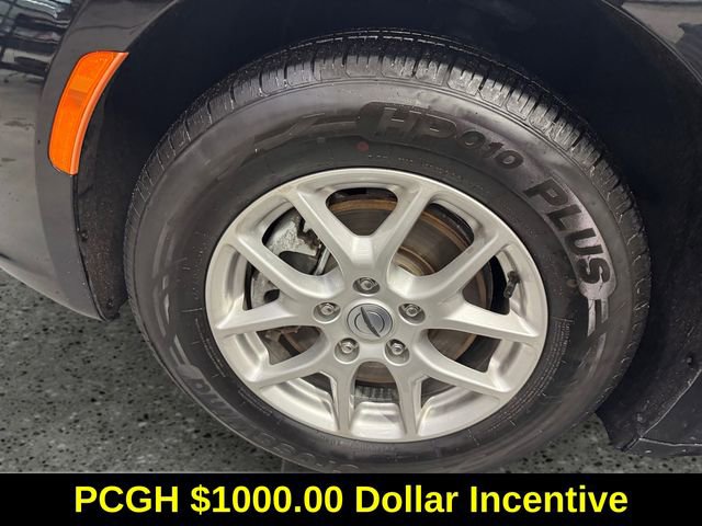 Used 2024 Chrysler Pacifica Touring-L image 24