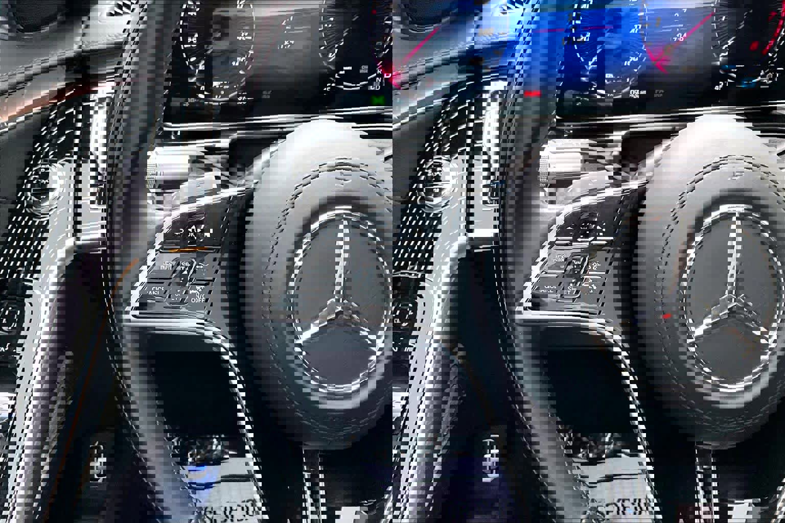 Used 2023 Mercedes-Benz S 580 4MATIC Sedan image 44