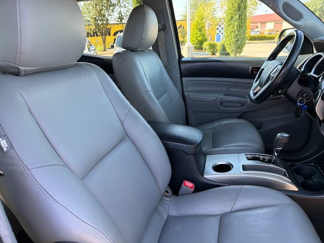 Used 2015 Toyota Tacoma 4x4 Double Cab w/ SR5 Package image 25