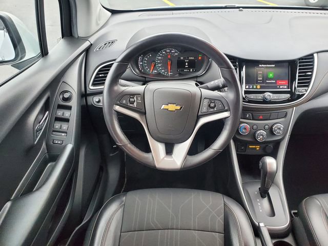 Certified 2022 Chevrolet Trax LT w/ LT Convenience Package image 16