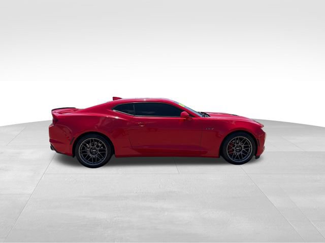 Used 2020 Chevrolet Camaro LT w/ Technology Package RWD image 7