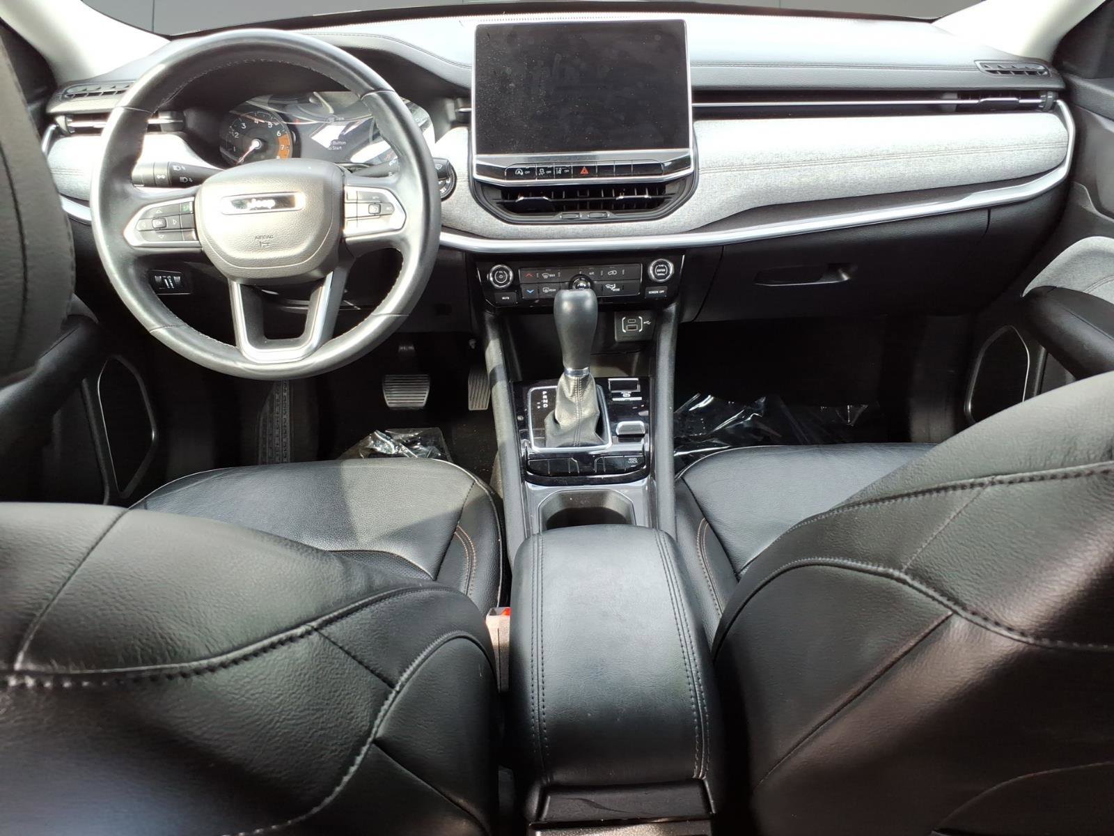 Used 2022 Jeep Compass Latitude AWD/4WD image 8