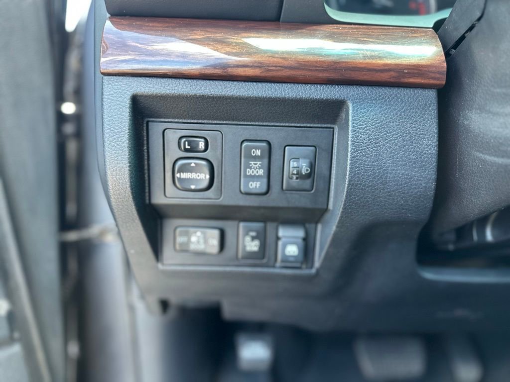 Used 2017 Toyota Tundra Limited image 28