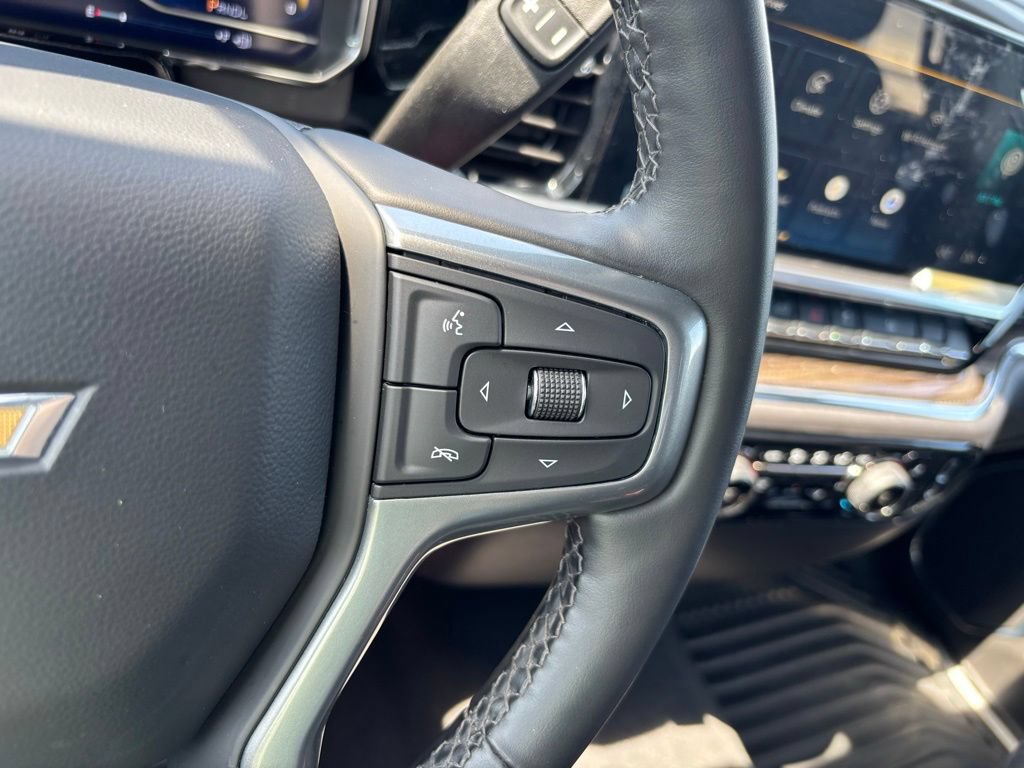 Used 2024 Chevrolet Silverado 1500 LT AWD/4WD image 30