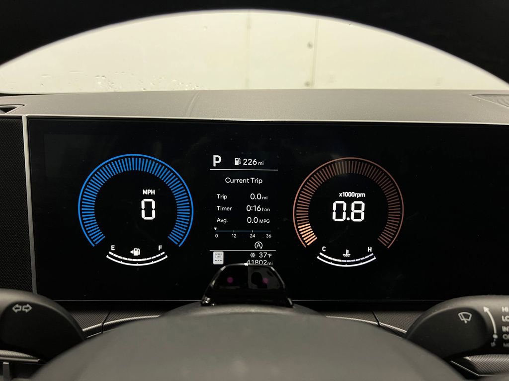 Used 2024 Hyundai Santa Fe SEL image 16