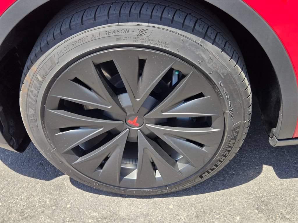 Used 2022 Tesla Model Y Long Range AWD/4WD image 4