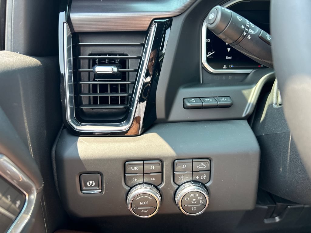 New 2026 GMC Sierra 2500 Denali Ultimate w/ Snow Plow Prep/Camper Package AWD/4WD image 20