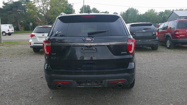 Used 2017 Ford Explorer XLT w/ Equipment Group 202A AWD/4WD image 4