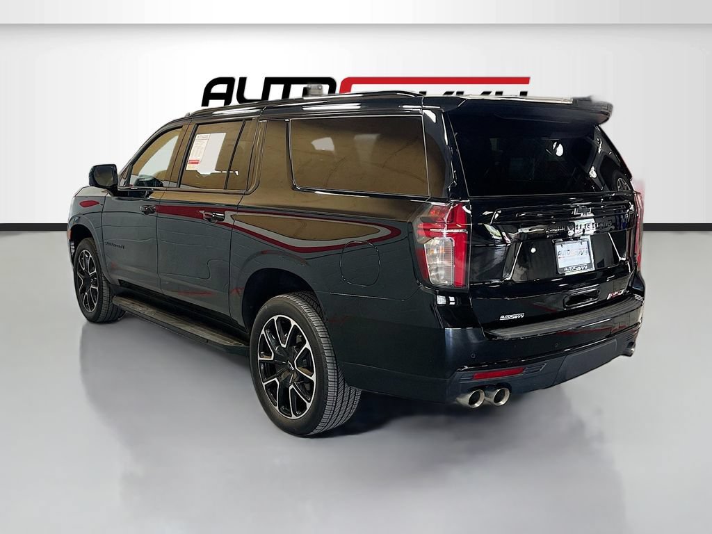 Used 2024 Chevrolet Suburban RST w/ Sport Performance Package AWD/4WD image 5