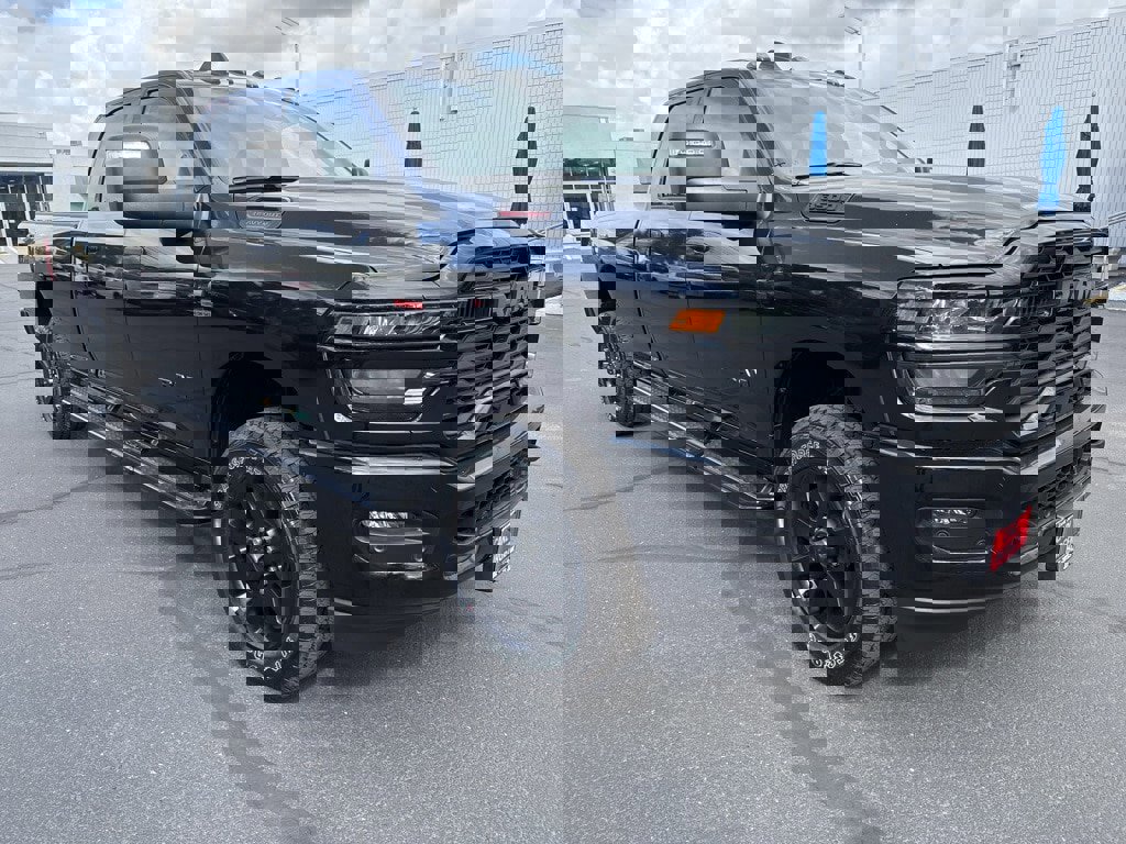 New 2025 RAM 3500 Big Horn image 3