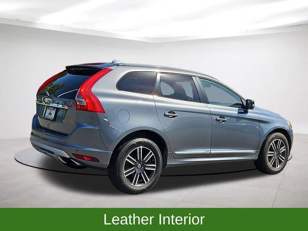 Used 2017 Volvo XC60 T5 Dynamic FWD image 7