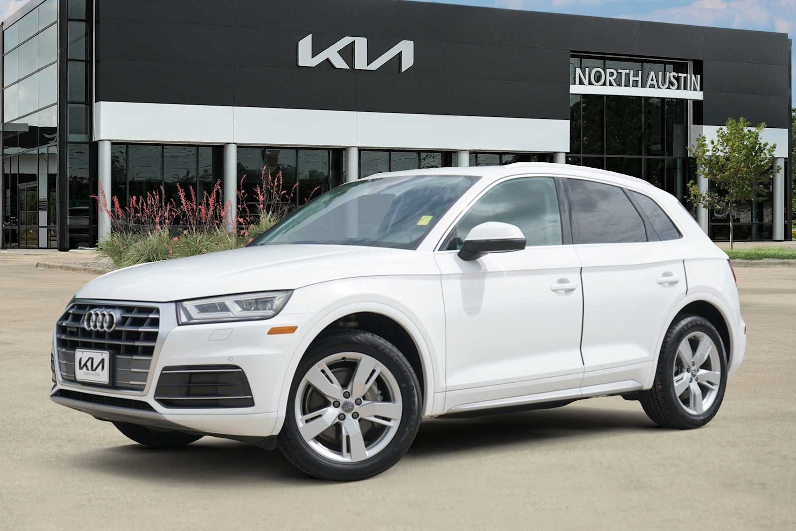 Used 2019 Audi Q5 2.0T Premium Plus w/ Premium Plus Package