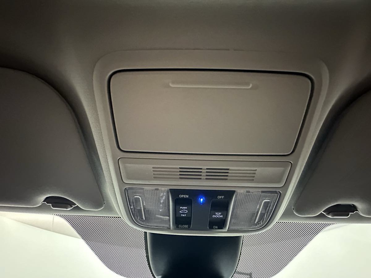 Used 2025 Honda Odyssey EX-L image 41