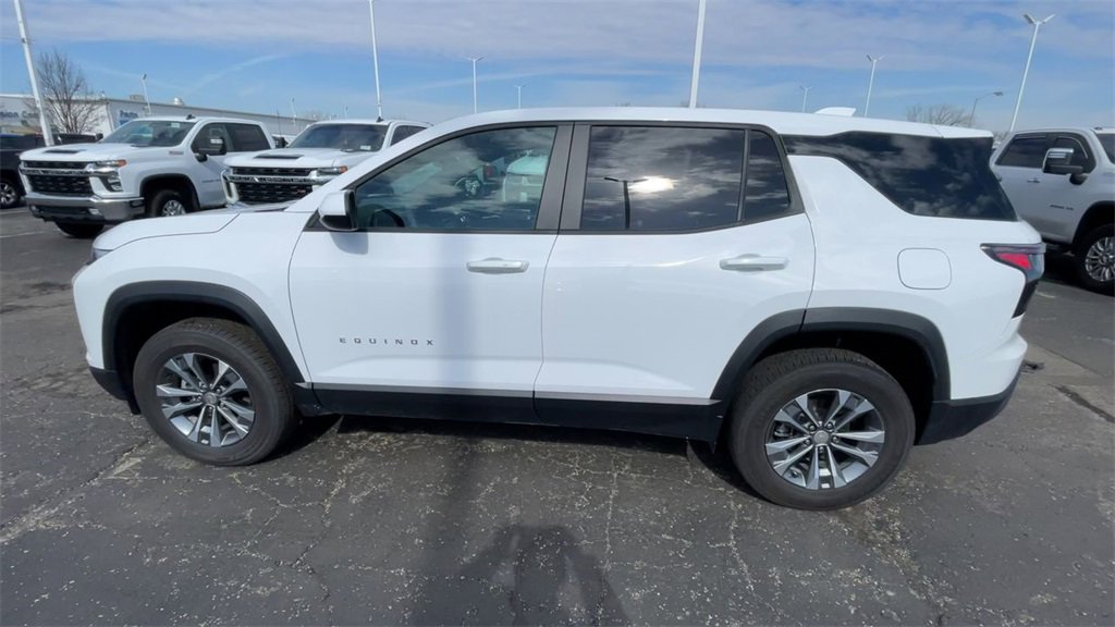 New 2026 Chevrolet Equinox LT w/ LPO, Floor Liner Package image 7