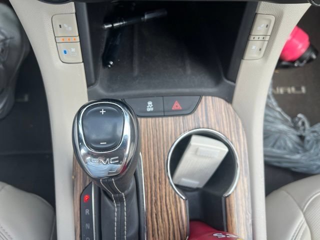 Certified 2019 GMC Acadia Denali w/ Technology Package FWD image 37