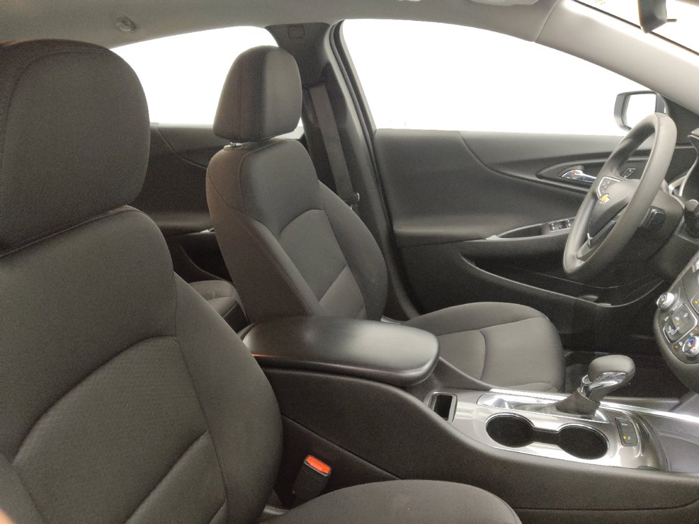 Used 2022 Chevrolet Malibu LS w/ Driver Confidence Package II FWD image 21
