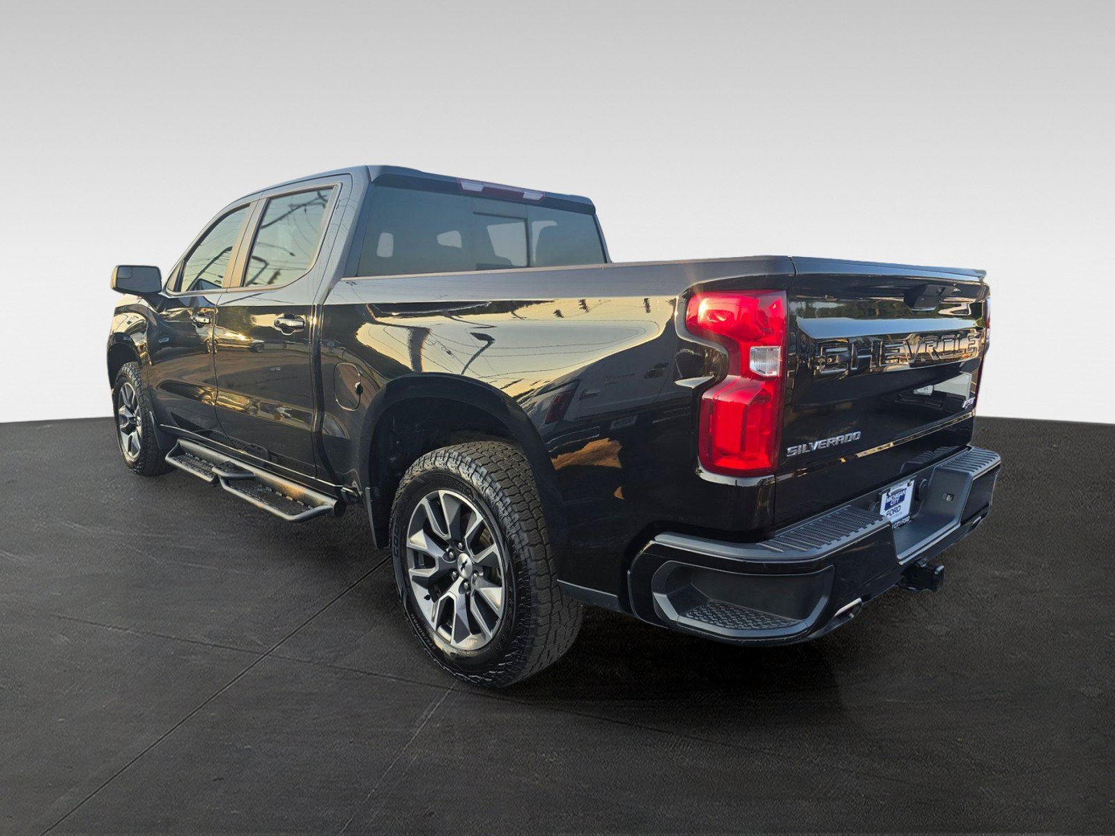 Used 2021 Chevrolet Silverado 1500 RST w/ True North Edition Plus AWD/4WD image 7