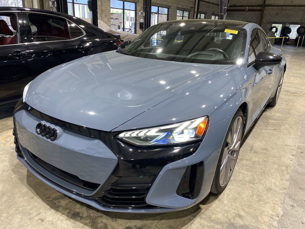 Used 2022 Audi e-tron GT Prestige image 17
