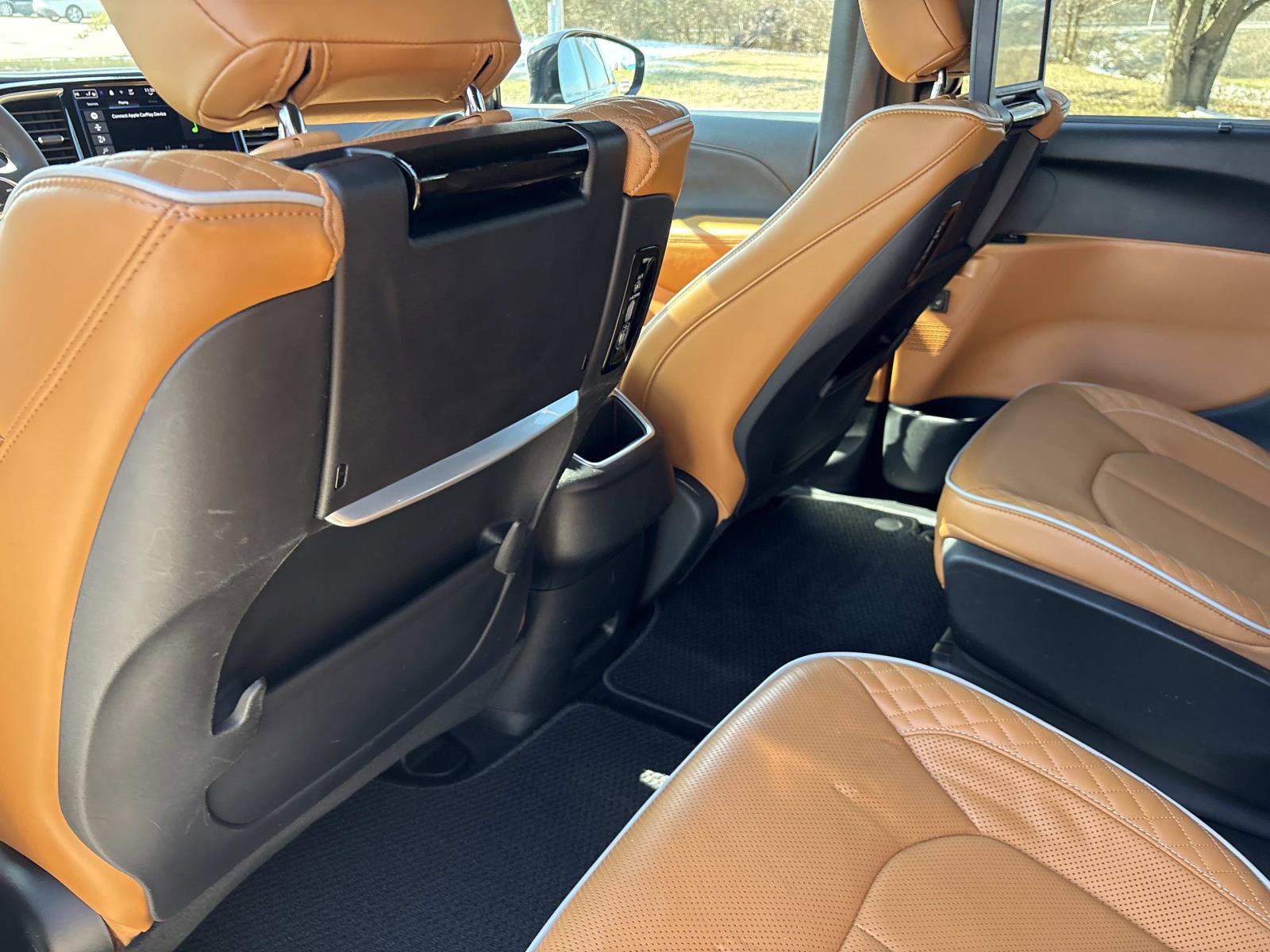 Used 2023 Chrysler Pacifica Pinnacle image 29