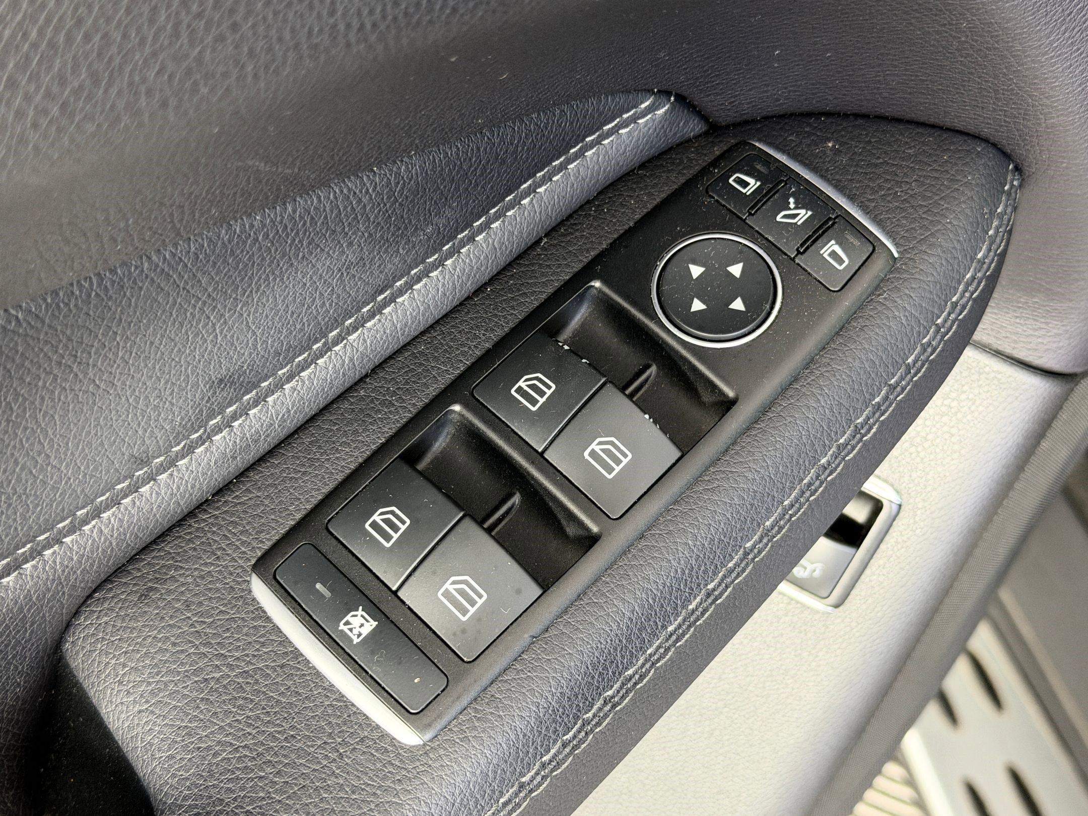 Used 2017 Mercedes-Benz GLE 350 image 24