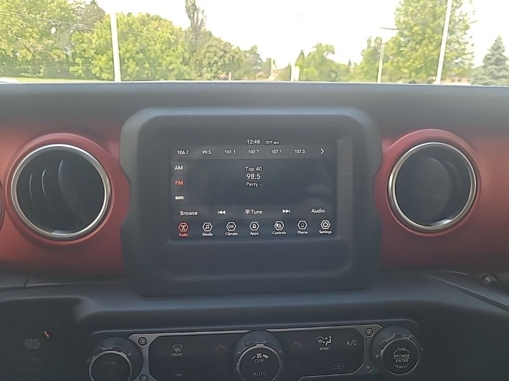 Used 2021 Jeep Wrangler Unlimited Rubicon AWD/4WD image 23