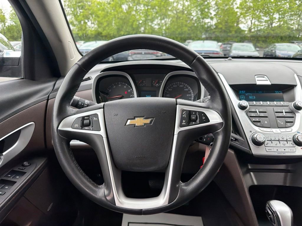 Used 2011 Chevrolet Equinox LTZ FWD image 12