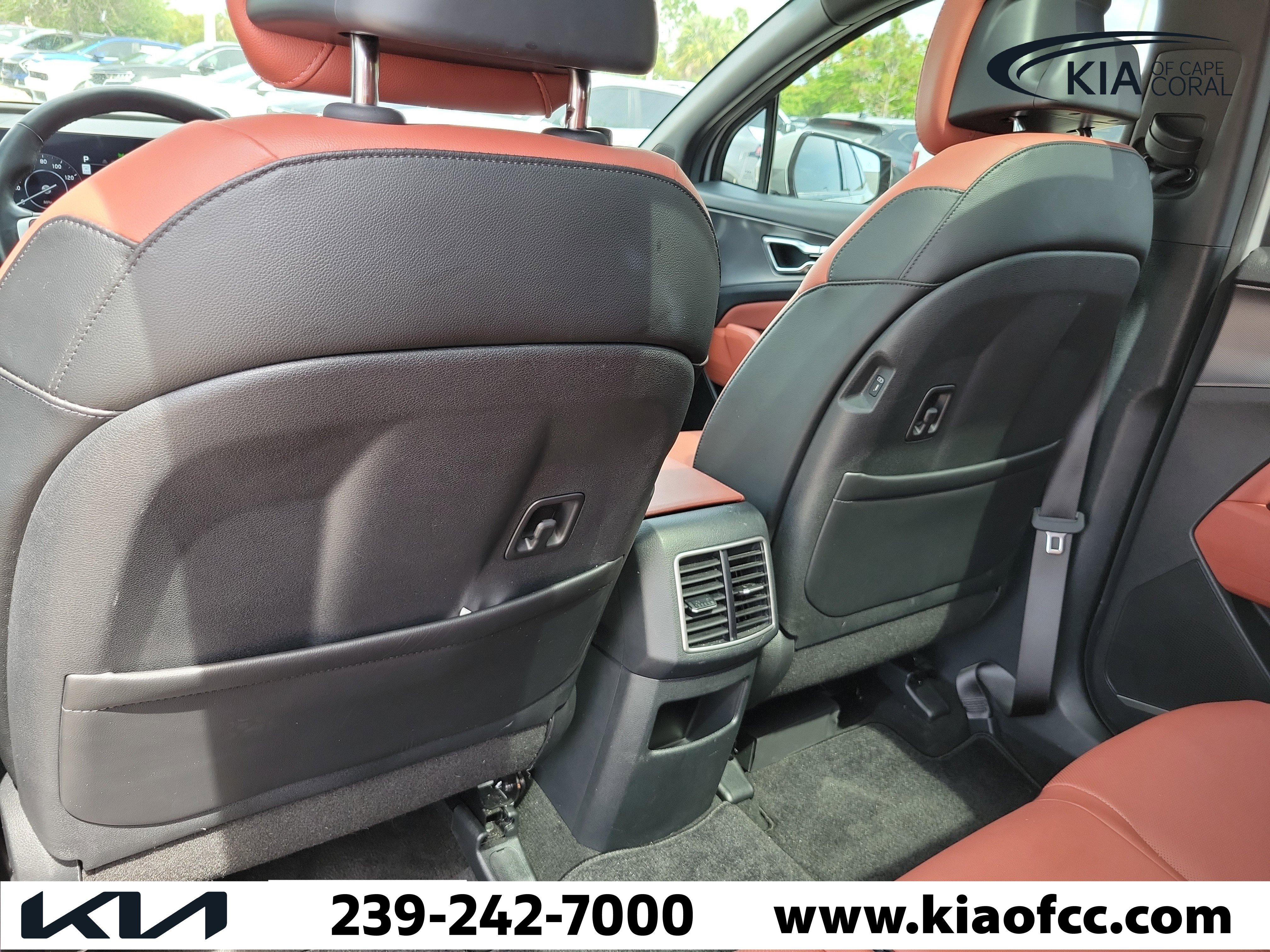 Certified 2025 Kia Sportage SX FWD image 12
