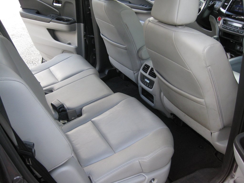 Used 2018 Honda Pilot EX-L image 32