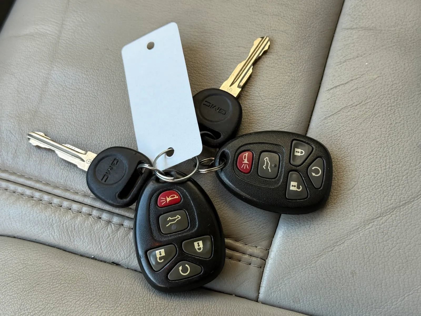 Used 2015 GMC Acadia SLT image 37