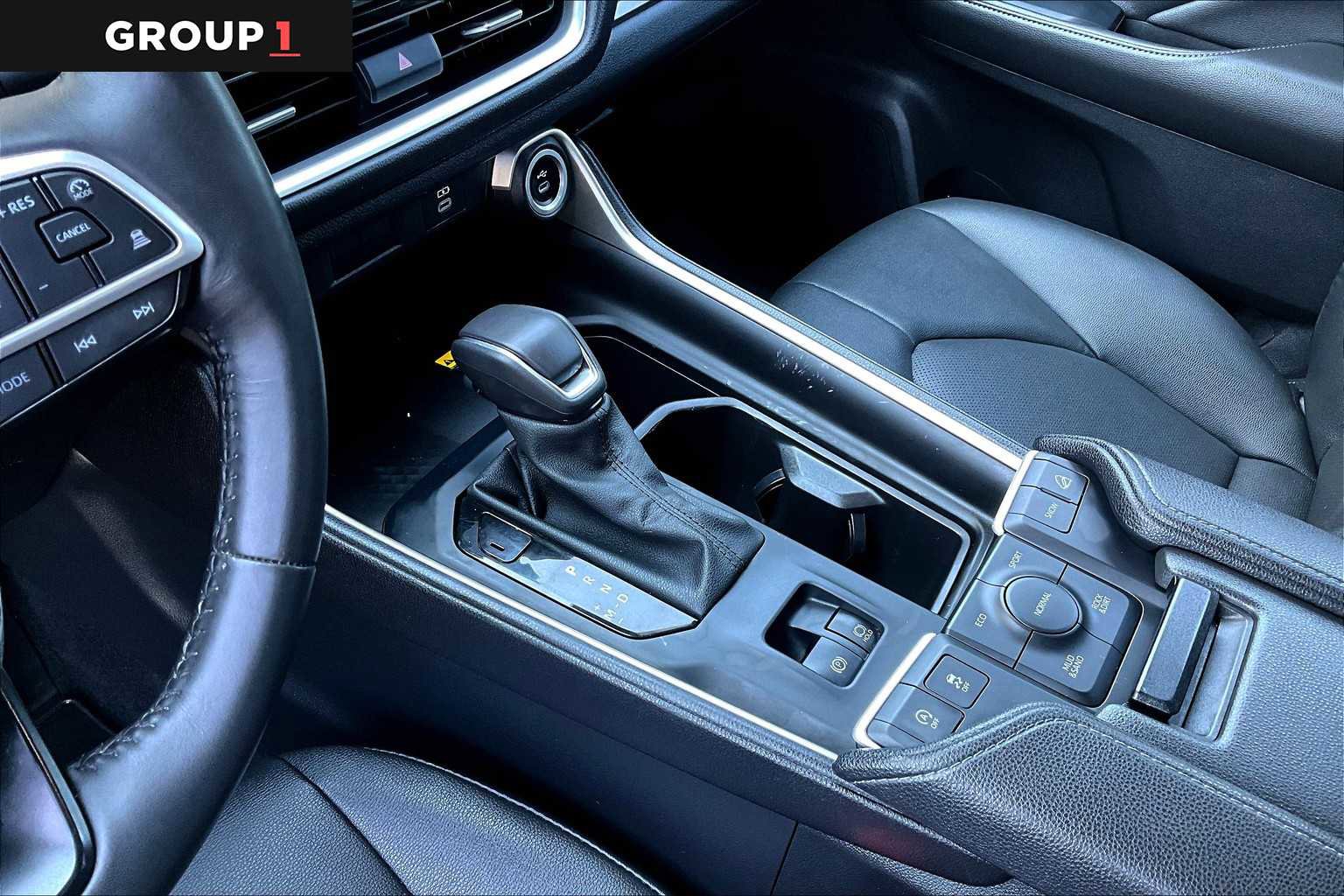 Used 2024 Toyota Grand Highlander XLE image 32