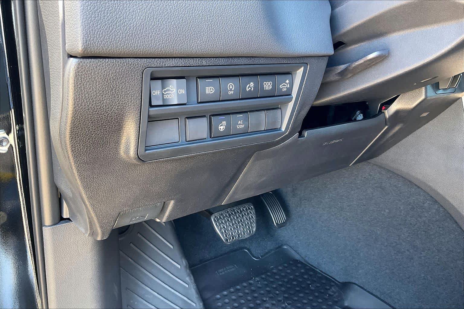 New 2026 Toyota Tundra Limited RWD image 19