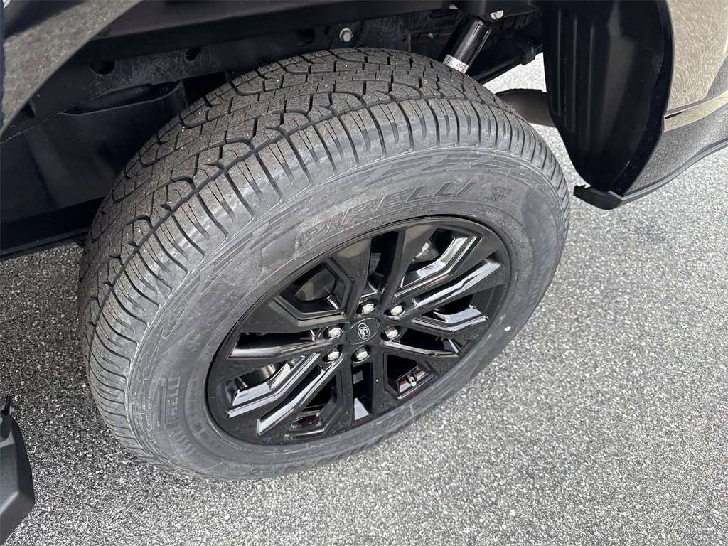 Used 2024 Ford F150 Lariat w/ Equipment Group 502A High image 20