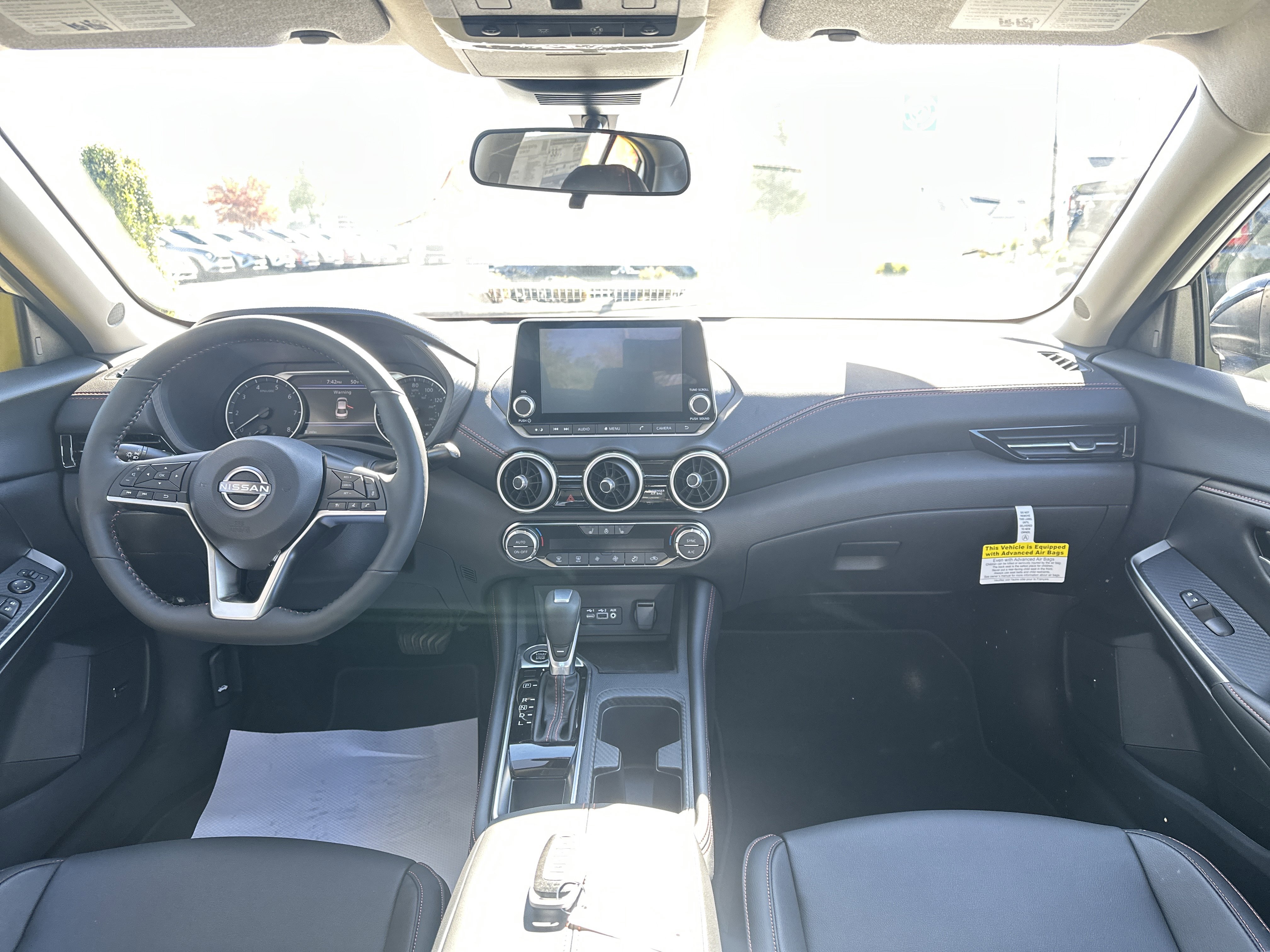 New 2025 Nissan Sentra SR image 15