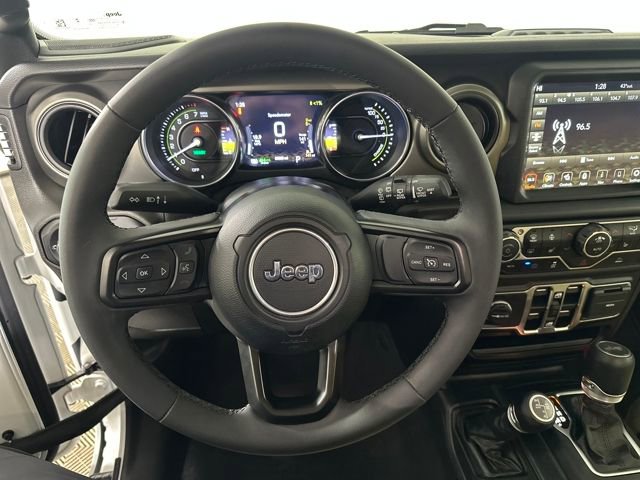 Used 2023 Jeep Wrangler Unlimited w/ Cold Weather Group image 14