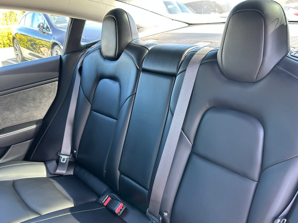 Used 2018 Tesla Model 3 Long Range RWD image 31