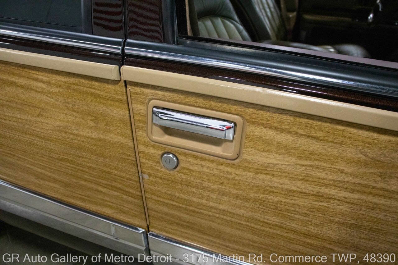 Used 1996 Buick Roadmaster Estate image 37