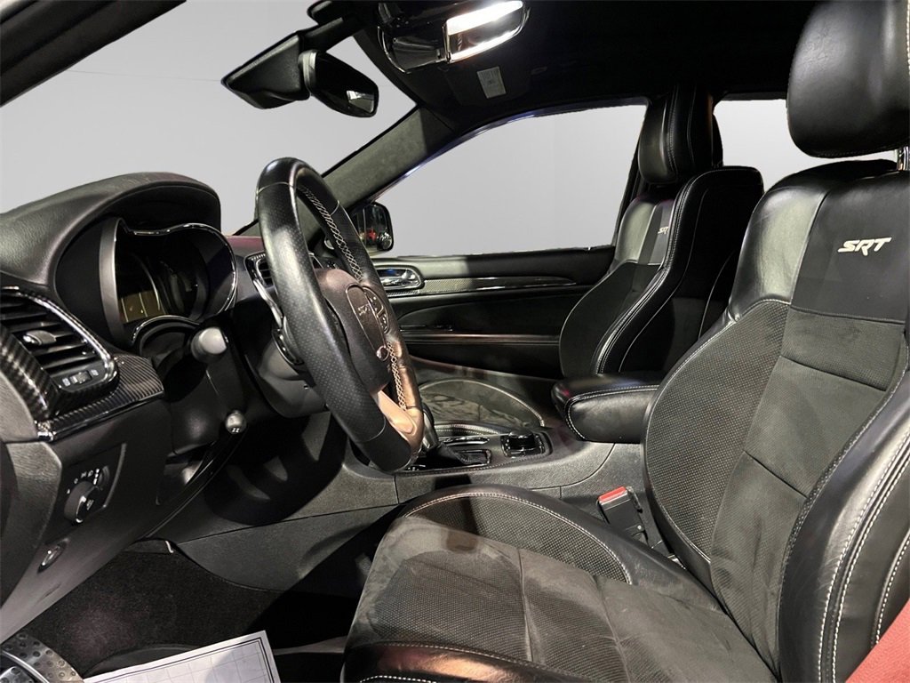 Used 2017 Jeep Grand Cherokee SRT image 25