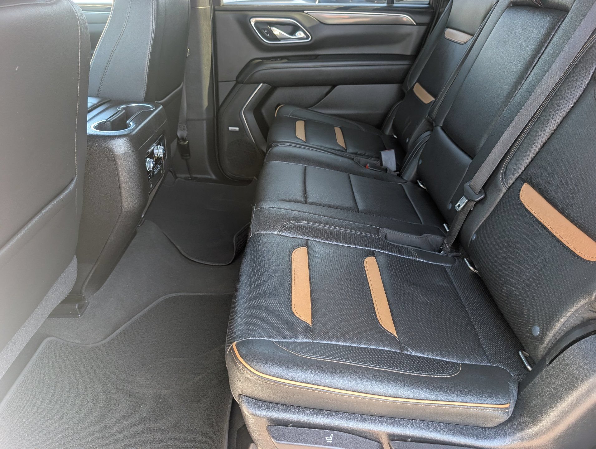 Certified 2021 GMC Yukon XL AT4 AWD/4WD image 17