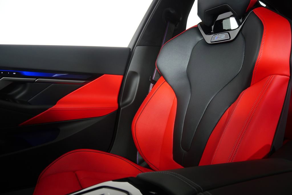 New 2026 BMW M5 w/ Carbon Package image 31