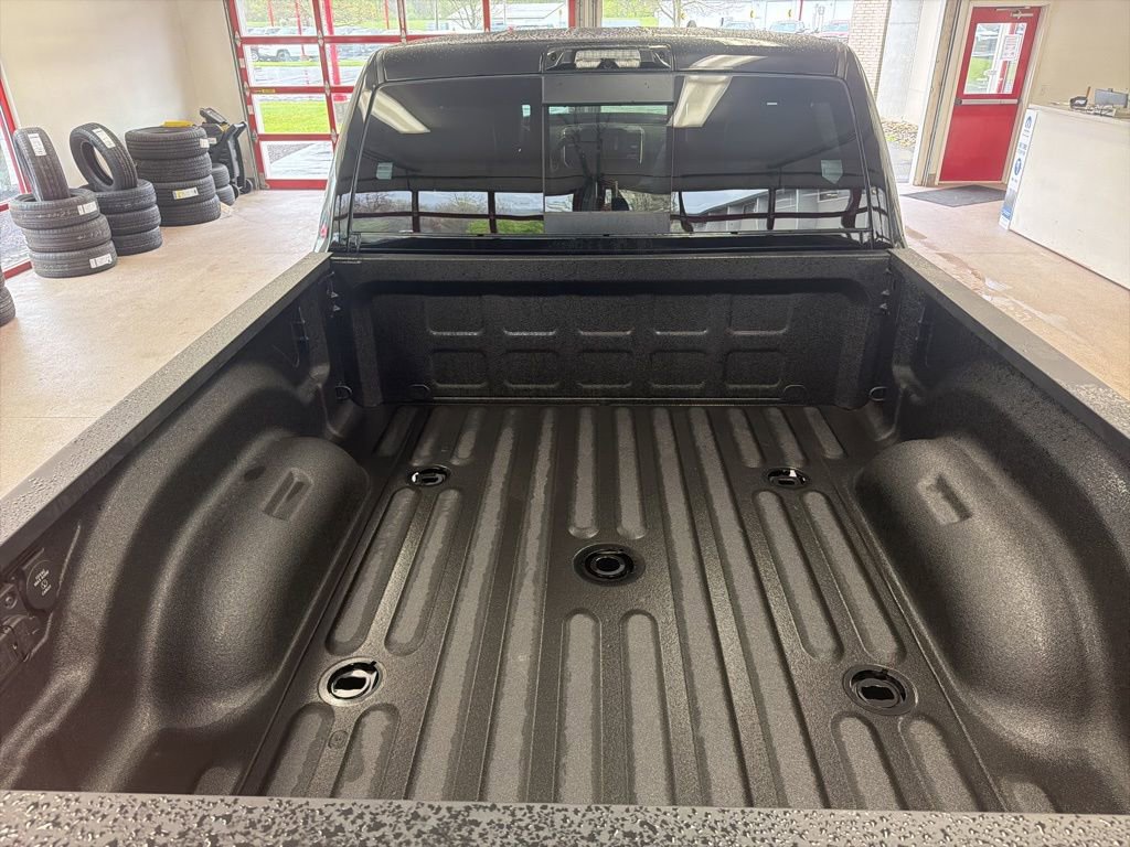 New 2026 RAM 3500 Laramie AWD/4WD image 24