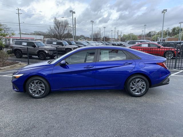 Used 2024 Hyundai Elantra SEL image 5