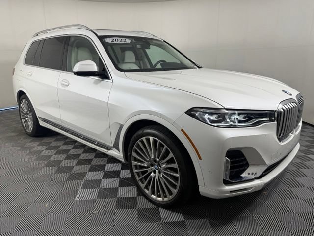 Used 2022 BMW X7 xDrive40i w/ Premium Package AWD/4WD image 10